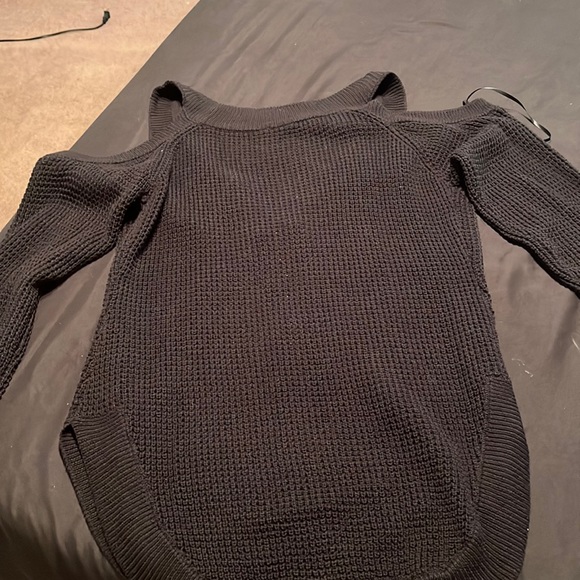 G by Guess sweater - Picture 4 of 5